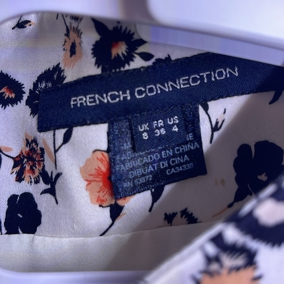 French Connection White Floral Fit and Flare
Dress Size 4 - Picture 8 of 9